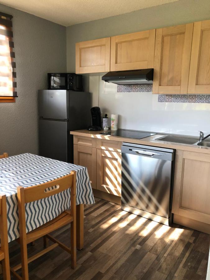Cottage 4 Personnes Dans Domaine Prive Signy-le-Petit 外观 照片